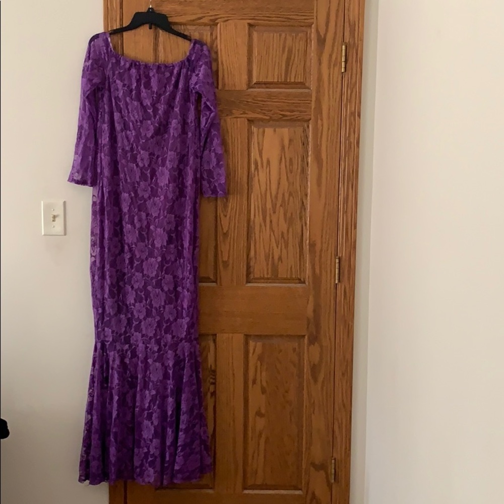 Maternity dress (never worn)